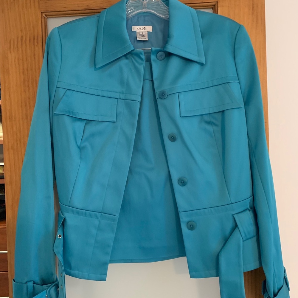 Skirt suit